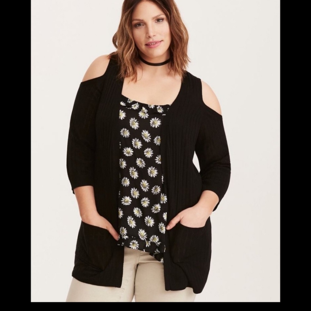 Torrid cold shoulder ribbed cardigan sz 2